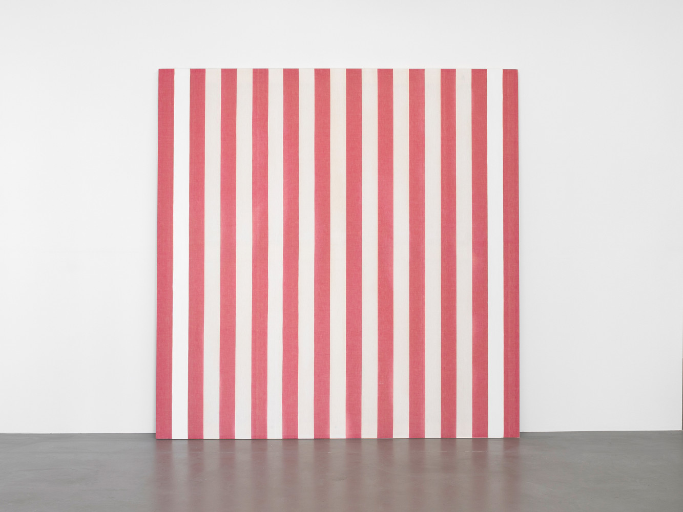 Daniel Buren, ‘Peinture acrylique blanche sur tissu rayé blanc et rouge’, 1969, Acryl auf Markisenstoff