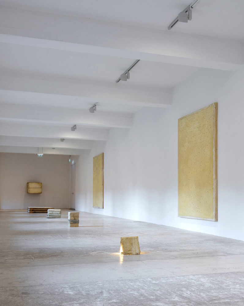 Lawrence Carroll, ‘Kunstmuseum Kloster unserer lieben Frauen Magdeburg, 2018’, Installationsansicht