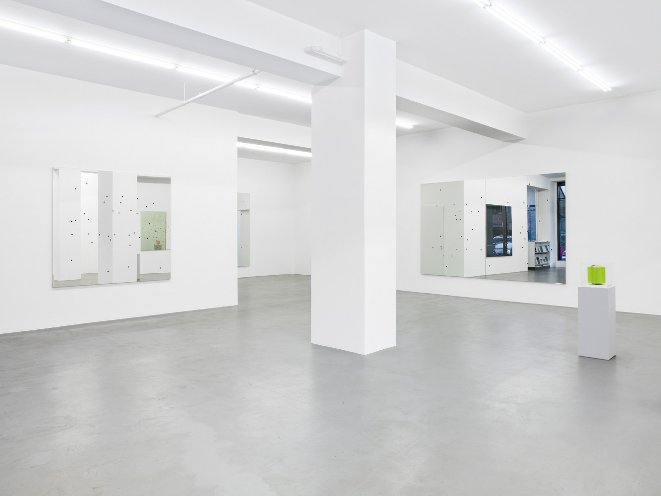 Alberto Garutti, Installation view, 2015