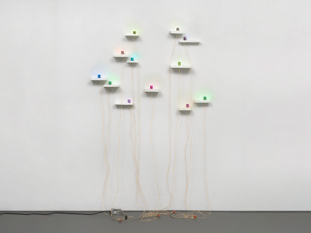 Tatsuo Miyajima, ‘HITEN-no.14’, 2021, Full Color LEDs, IC, electric wire, wooden shelf 